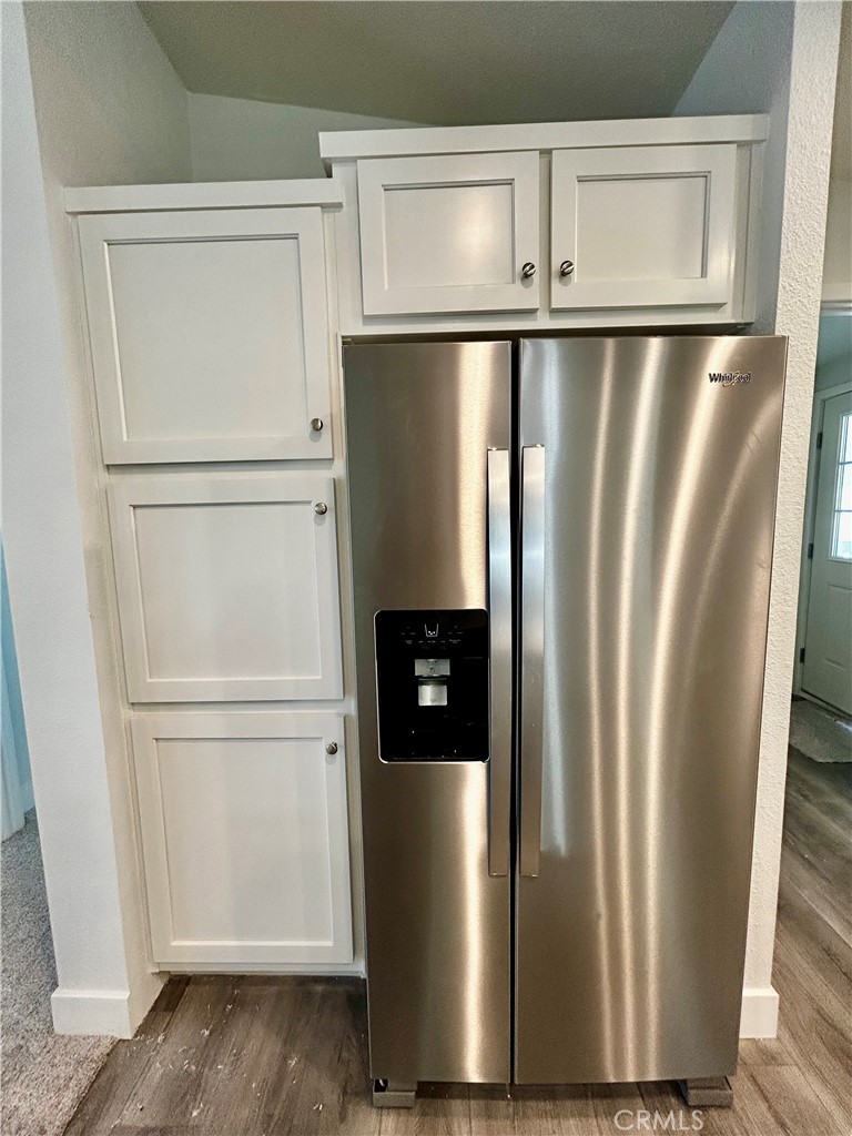 Manufactured In Park for sale at 2205 W Acacia Ave 129, Hemet CA featuring 4 beds and 2 baths