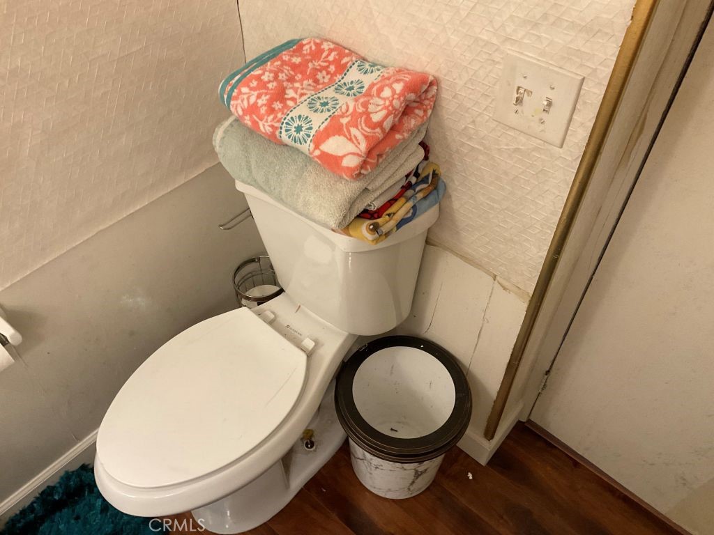 Residential Lease for rent at 15678 AVION Lane C, Victorville CA featuring 2 beds and 1 bath