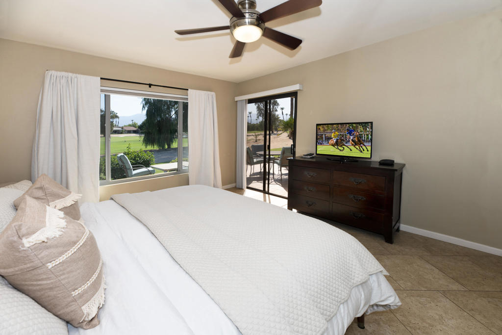 Residential Lease for rent at 77361 Preston Trail, Palm Desert CA featuring 2 beds and 2 baths