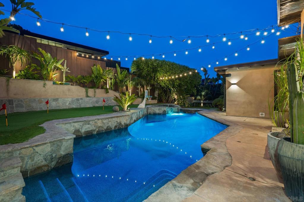 Residential Lease for rent at 255 Patty Hill Drive, Solana Beach CA featuring 4 beds and 5 baths