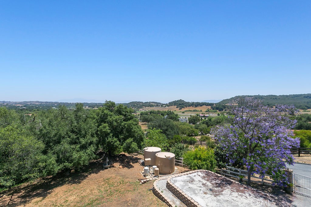 Residential for sale at 18380 Avenida Caleta, Murrieta CA featuring 6 beds and 7 baths