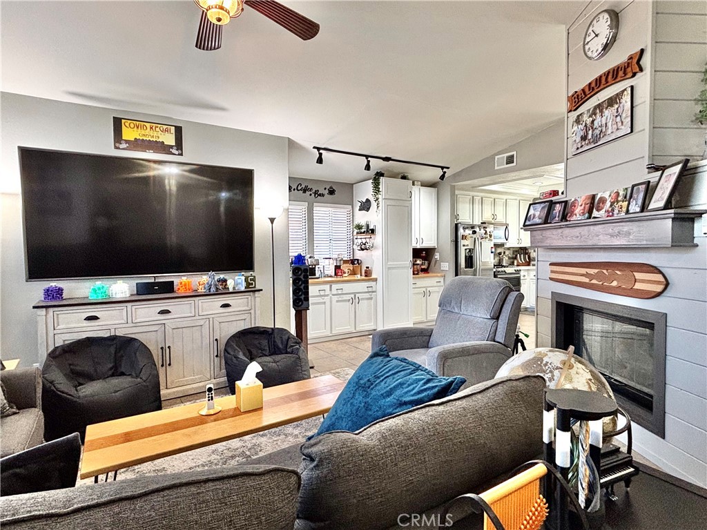 Residential for sale at 23634 Underwood Circle, Murrieta CA featuring 3 beds and 2 baths