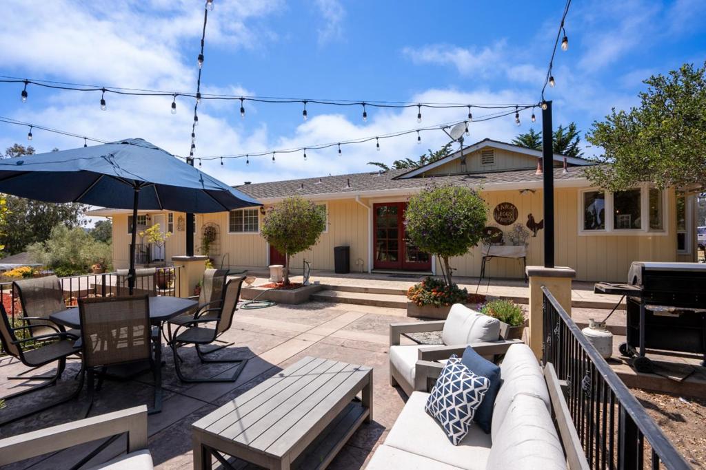 Residential for sale at 3225 Hillman Lane, Royal Oaks CA featuring 2 beds and 2 baths