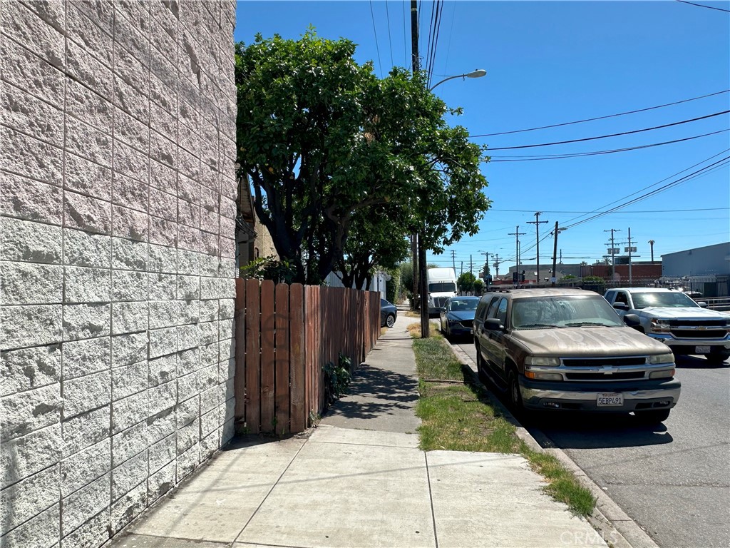 Residential for sale at 1226 Hooper Avenue, Los Angeles CA featuring 1 bed and 1 bath