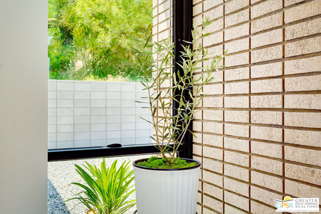 Residential for sale at 2233 N Vista Drive, Palm Springs CA featuring 3 beds and 3 baths