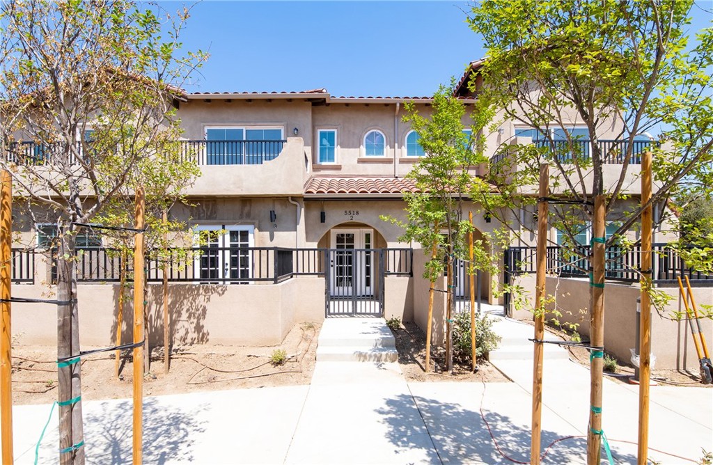 Residential for sale at 5502 E Los Angeles Avenue 2, Simi Valley CA featuring 3 beds and 3 baths