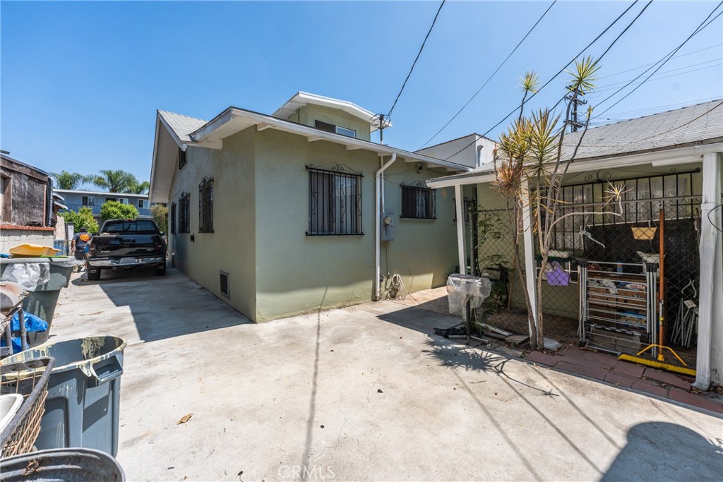 Residential Income for sale at 2508 Saturn Avenue, Huntington Park CA