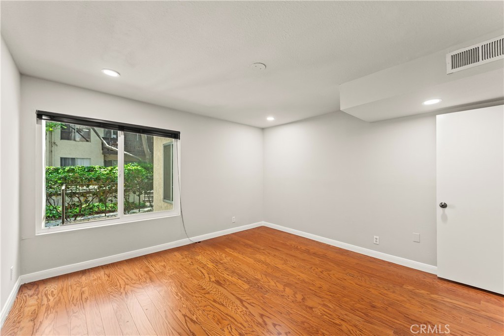 Residential for sale at 7109 Summertime Lane, Culver City CA featuring 1 bed and 1 bath