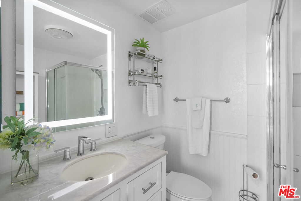 Residential Lease for rent at 11866 Starfish Lane, Malibu CA featuring 2 beds and 2 baths