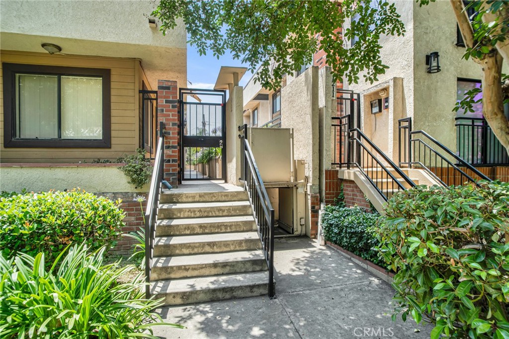 Active for sale at Glendale, CA, Glendale, CA CA