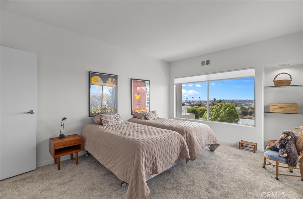 Residential for sale at 425 Via El Chico, Redondo Beach CA featuring 3 beds and 4 baths