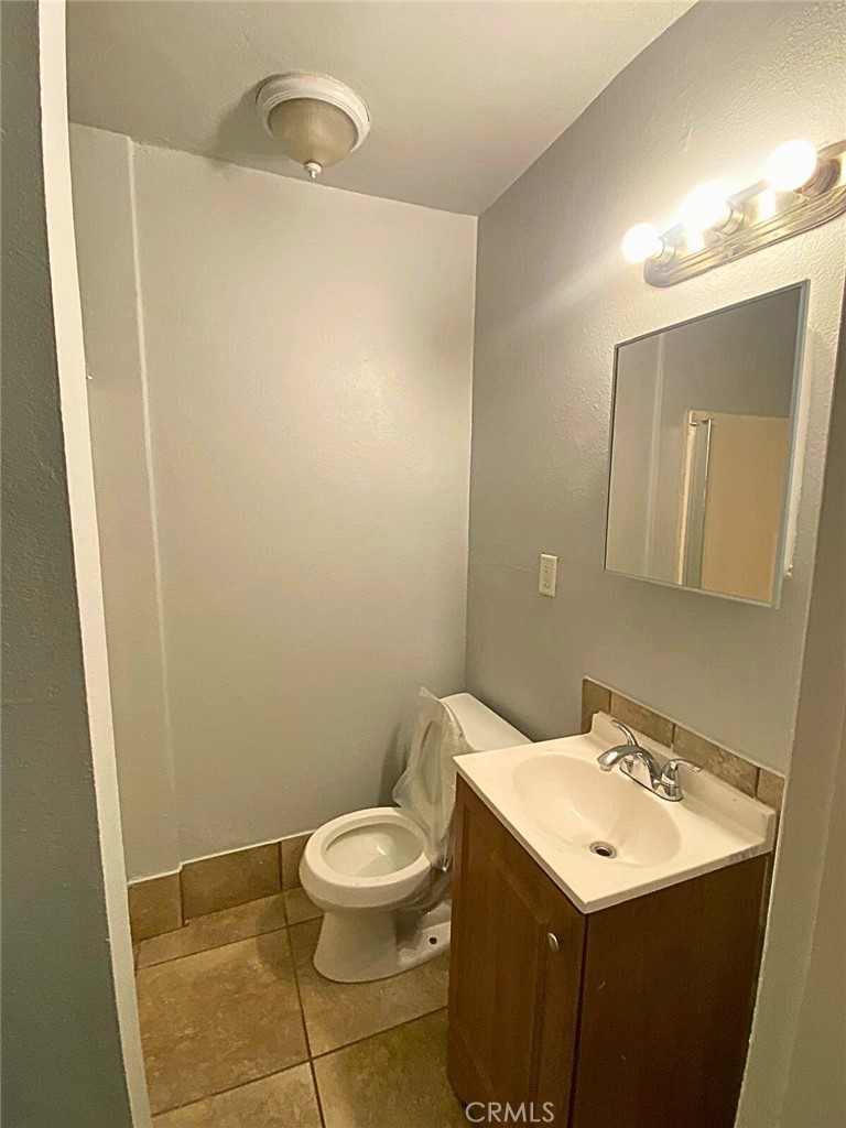 Residential Lease for rent at 811 Orchid Court A, Upland CA featuring 2 beds and 2 baths