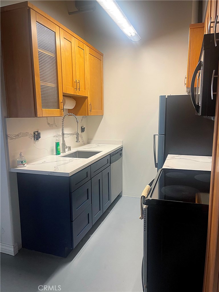 Residential for sale at 312 W 5th Street 1003, Los Angeles CA featuring 1 bed and 1 bath