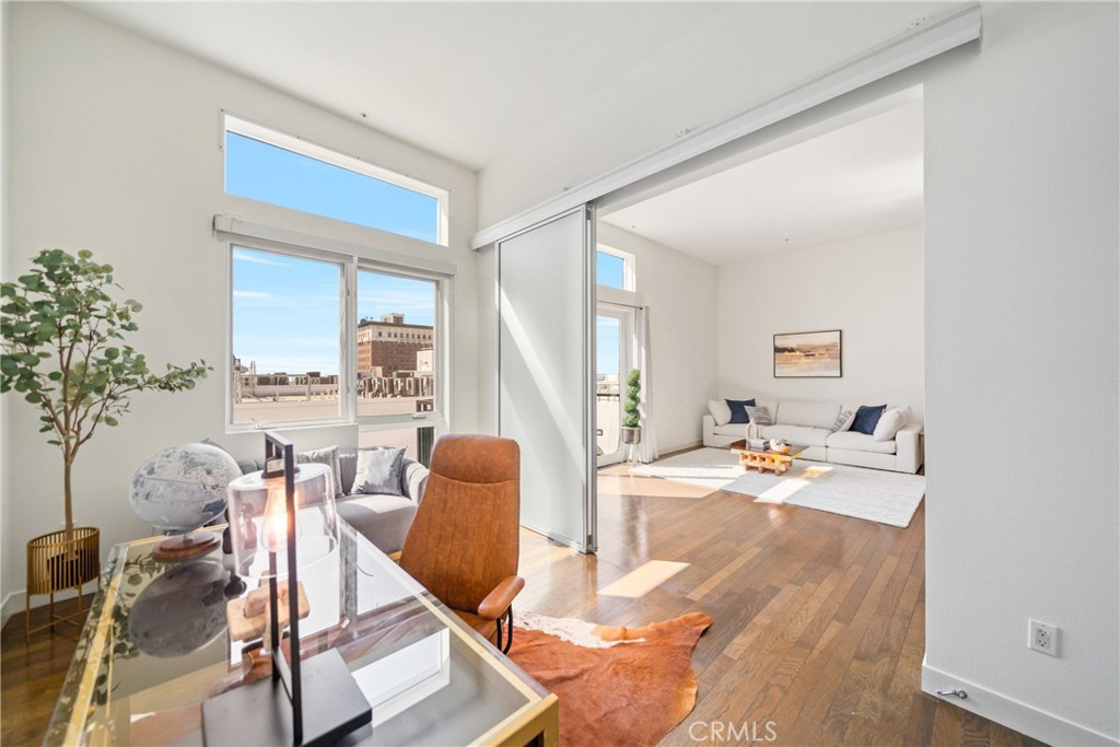 Residential Lease for rent at 1234 Wilshire Boulevard 612, Los Angeles, Los Angeles County CA featuring 3 beds and 2 baths