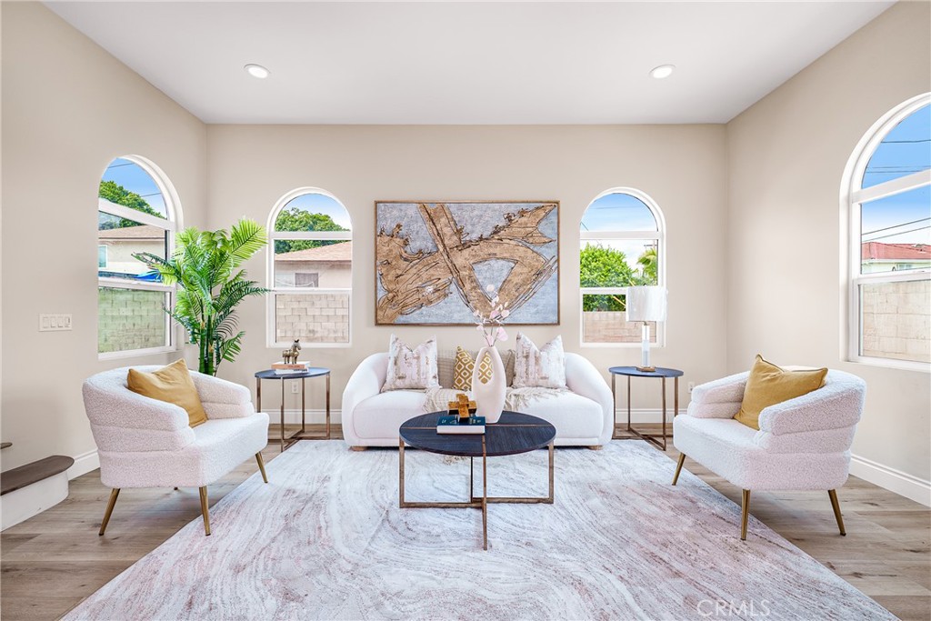 Active for sale at El Monte, CA, El Monte, CA CA and 5 baths