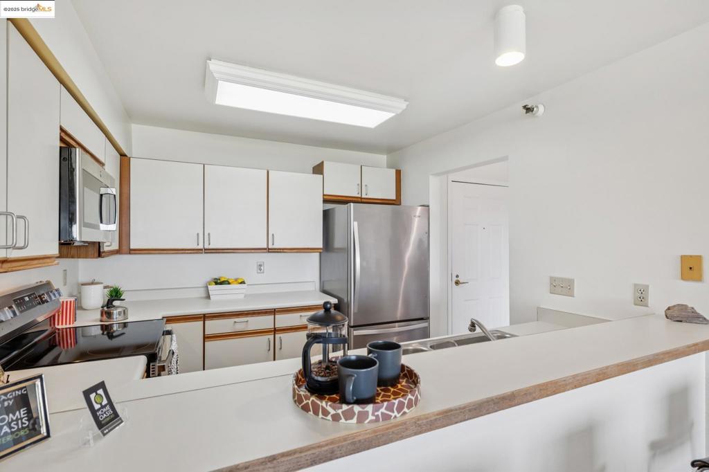 Residential for sale at 1205 Melville Sq 304, Richmond CA featuring 1 bed and 1 bath
