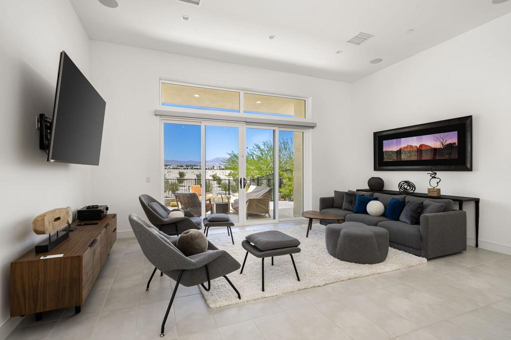 Residential for sale at 584 Fountain Drive, Palm Springs CA featuring 3 beds and 4 baths