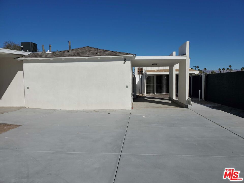 Residential for sale at 200 W Via Olivera, Palm Springs CA featuring 4 beds and 4 baths