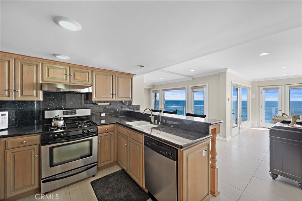 Residential Lease for rent at 603 S Coast Highway B, Laguna Beach CA featuring 1 bed and 1 bath