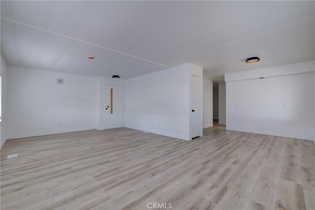 Manufactured In Park for sale at 3700 Buchanan Street 164, Riverside CA featuring 2 beds and 2 baths