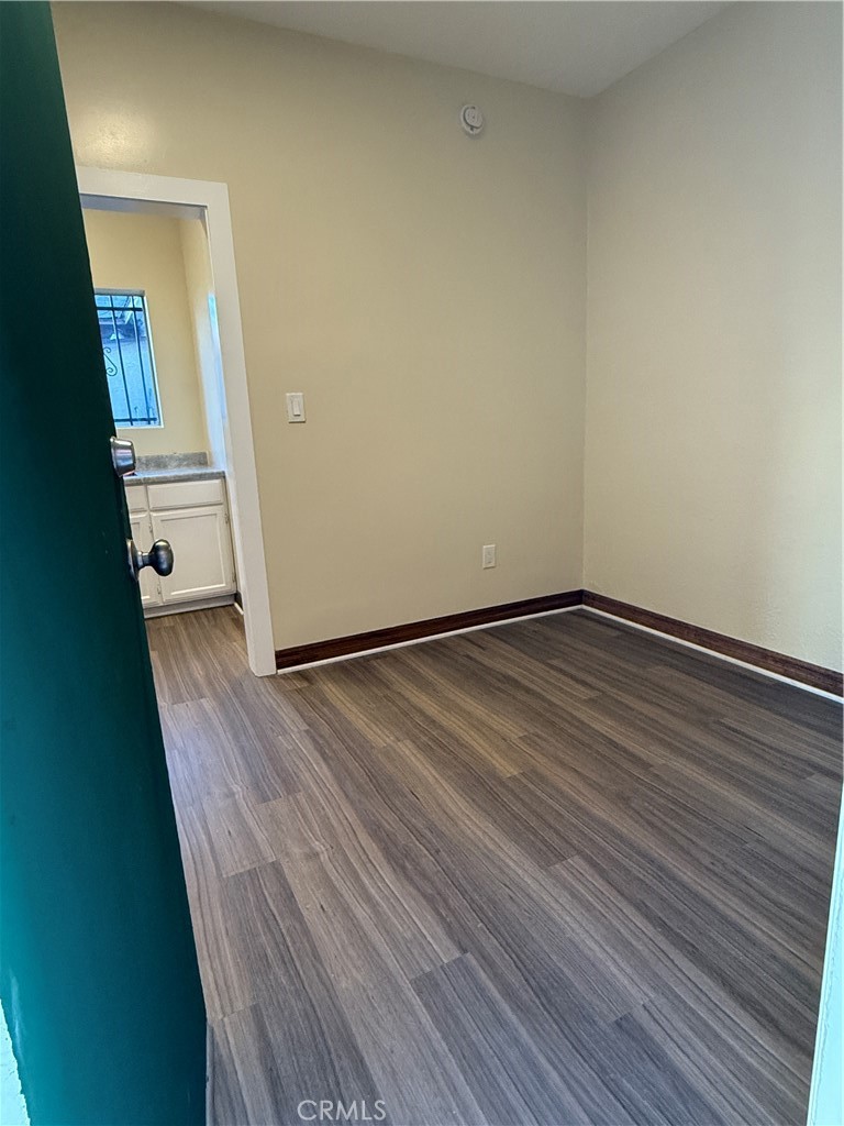 Residential Lease for rent at 1944 New England Street, Los Angeles, Los Angeles County CA featuring 1 bed and 1 bath