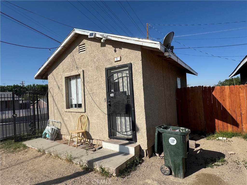 Residential Income for sale at 401 W Fredricks Street, Barstow CA