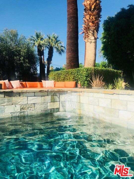 Residential Lease for rent at 74550 OLD PROSPECTOR Trail, Palm Desert CA featuring 5 beds and 5 baths