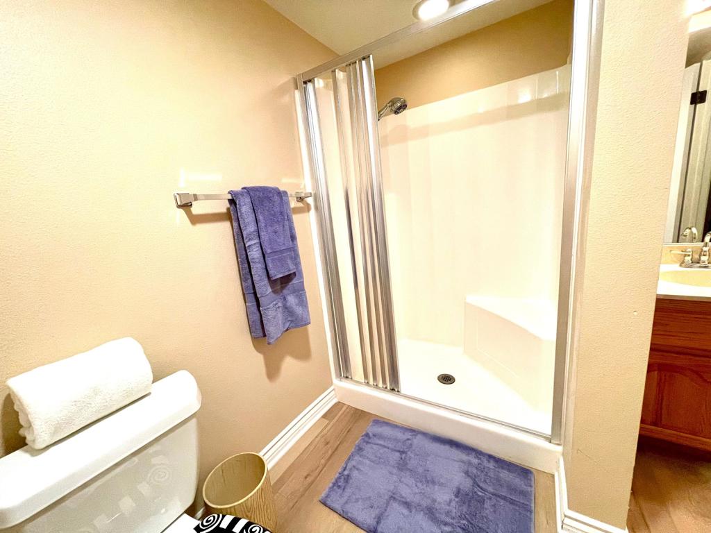 Residential Lease for rent at 5301 E Waverly Drive 120, Palm Springs CA featuring 1 bed and 2 baths