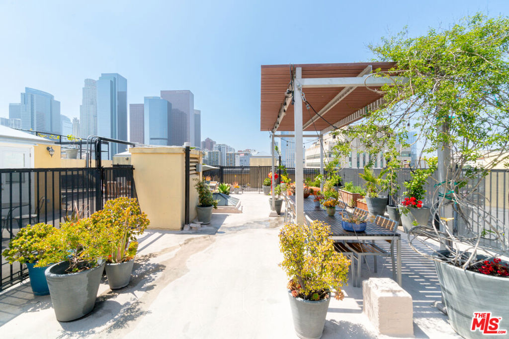 Residential for sale at 108 W 2nd Street 711, Los Angeles CA featuring 1 bed and 1 bath