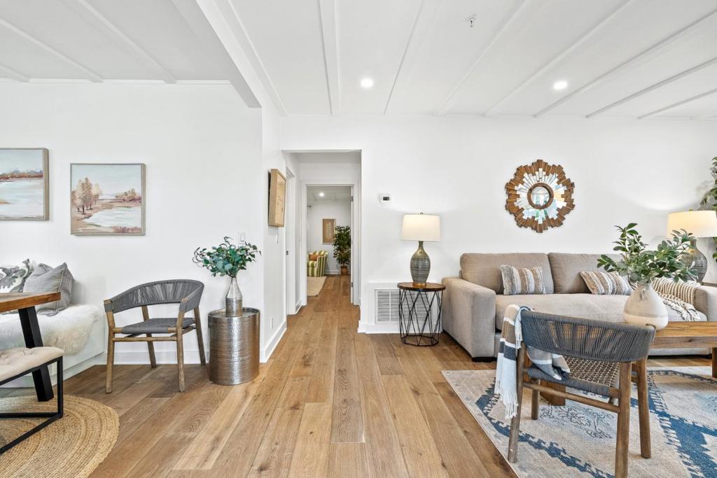 Residential for sale at Santa Fe 4 SE of Ocean Avenue, Carmel CA featuring 2 beds and 2 baths