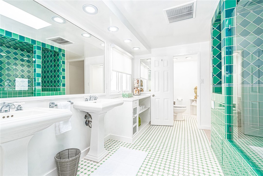 Residential Lease for rent at 3717 Channel Place, Newport Beach CA featuring 4 beds and 3 baths