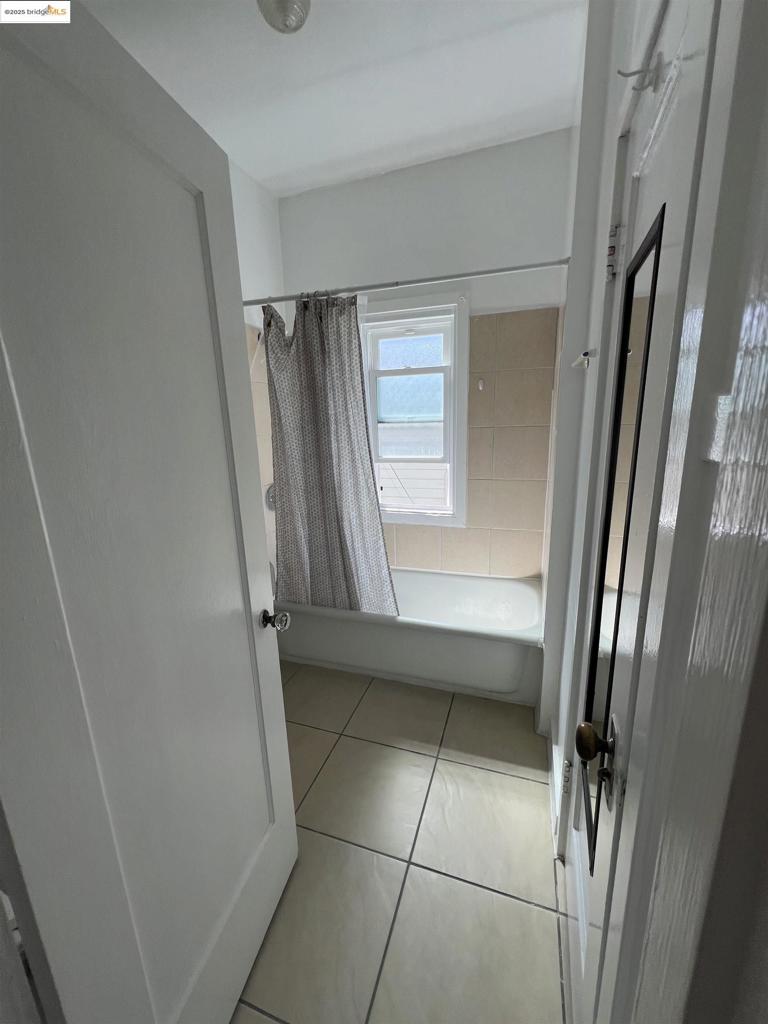 Residential Lease for rent at 1914 CHANNING WAY, Berkeley CA and 1 bath