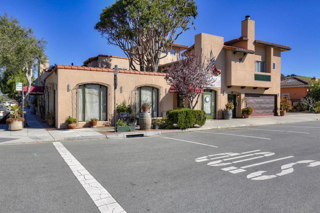 Residential Lease for rent at 725 Correas Street, Half Moon Bay CA featuring 3 beds and 3 baths