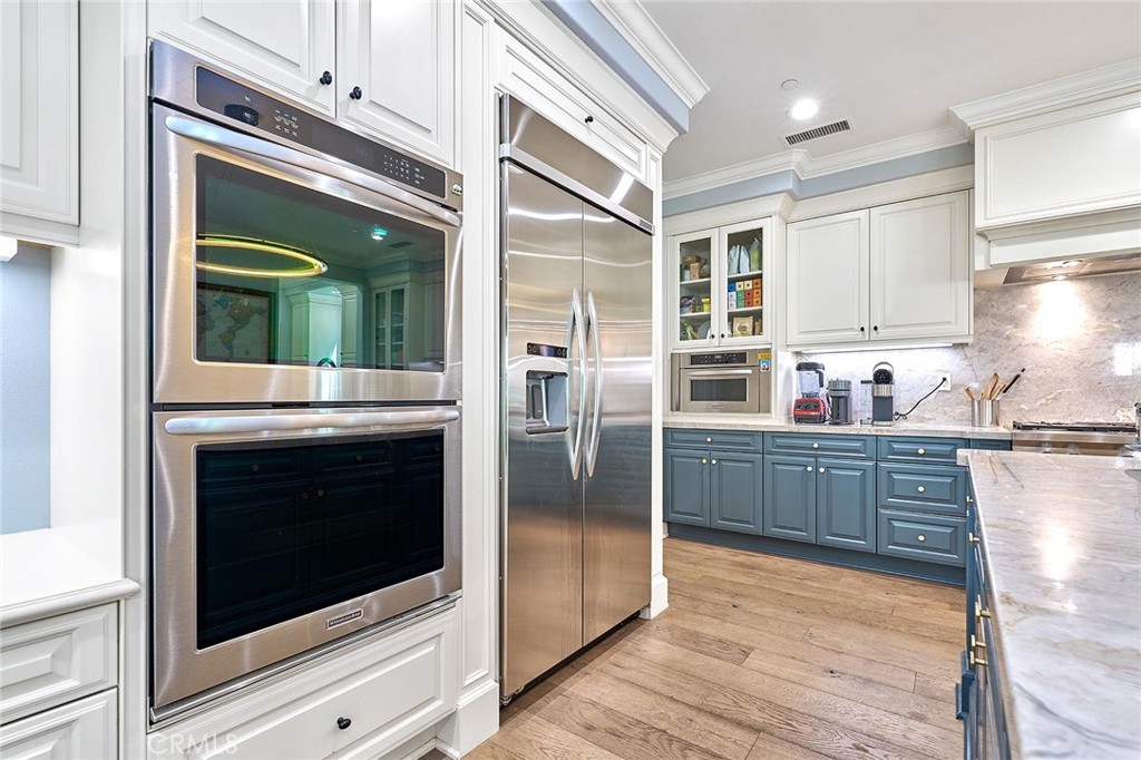 Residential for sale at 57 Statuary, Irvine CA featuring 4 beds and 5 baths