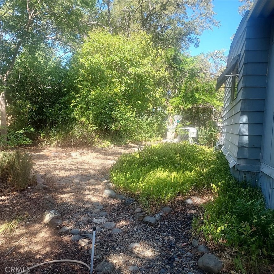 Manufactured In Park for sale at 136 Oak Grove Parkway, Oroville CA featuring 2 beds and 2 baths