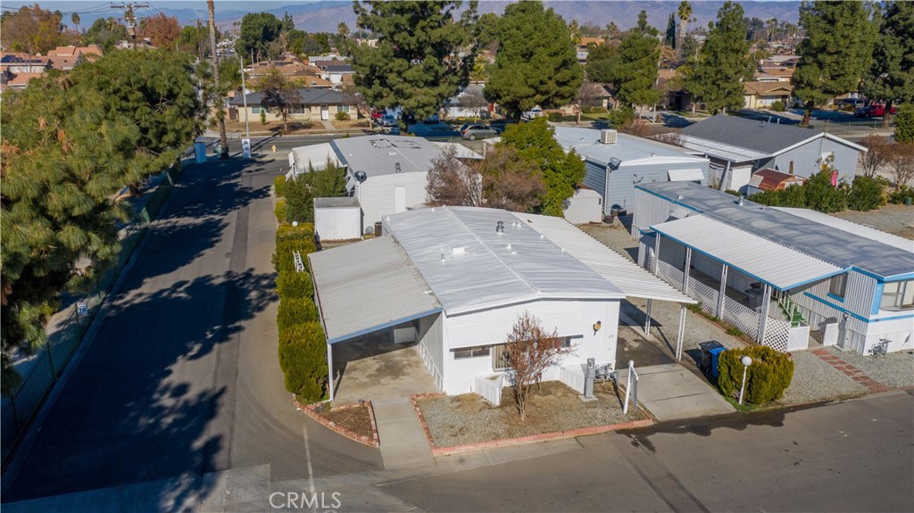 Manufactured In Park for sale at 725 W THORNTON Avenue W 25, Hemet CA featuring 2 beds and 2 baths