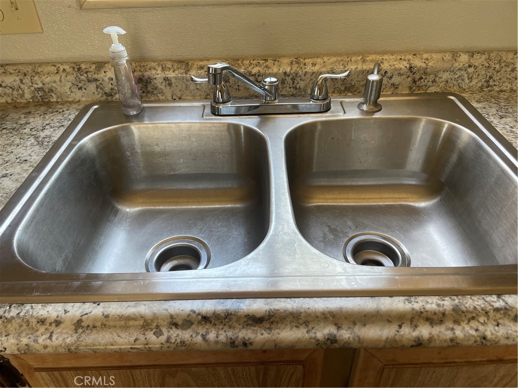 Manufactured In Park for sale at 160 Willow, Oroville CA featuring 1 bed and 1 bath