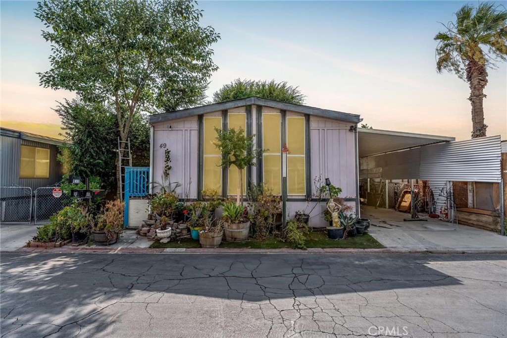 Manufactured In Park for sale at 1097 N State Street 49, Hemet CA featuring 3 beds and 2 baths