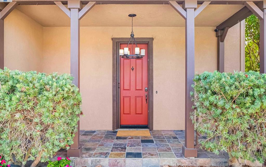 Residential for sale at 43 Ferdinand Way, Novato CA featuring 3 beds and 3 baths