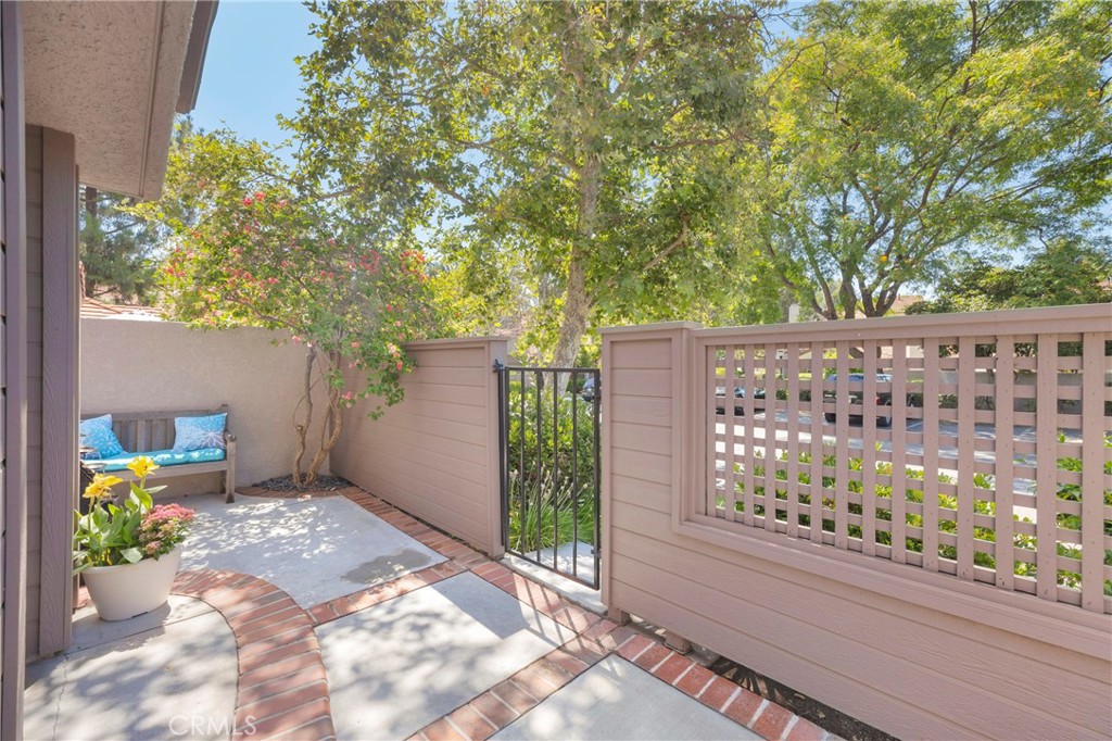 Residential for sale at 1025 Via Colinas, Westlake Village CA featuring 2 beds and 3 baths