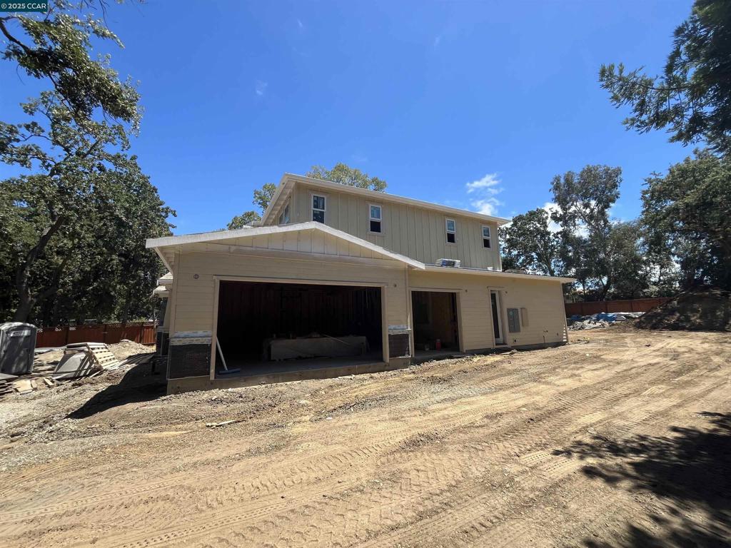 Residential for sale at 1206 Northgate Rd, Walnut Creek CA featuring 4 beds and 5 baths