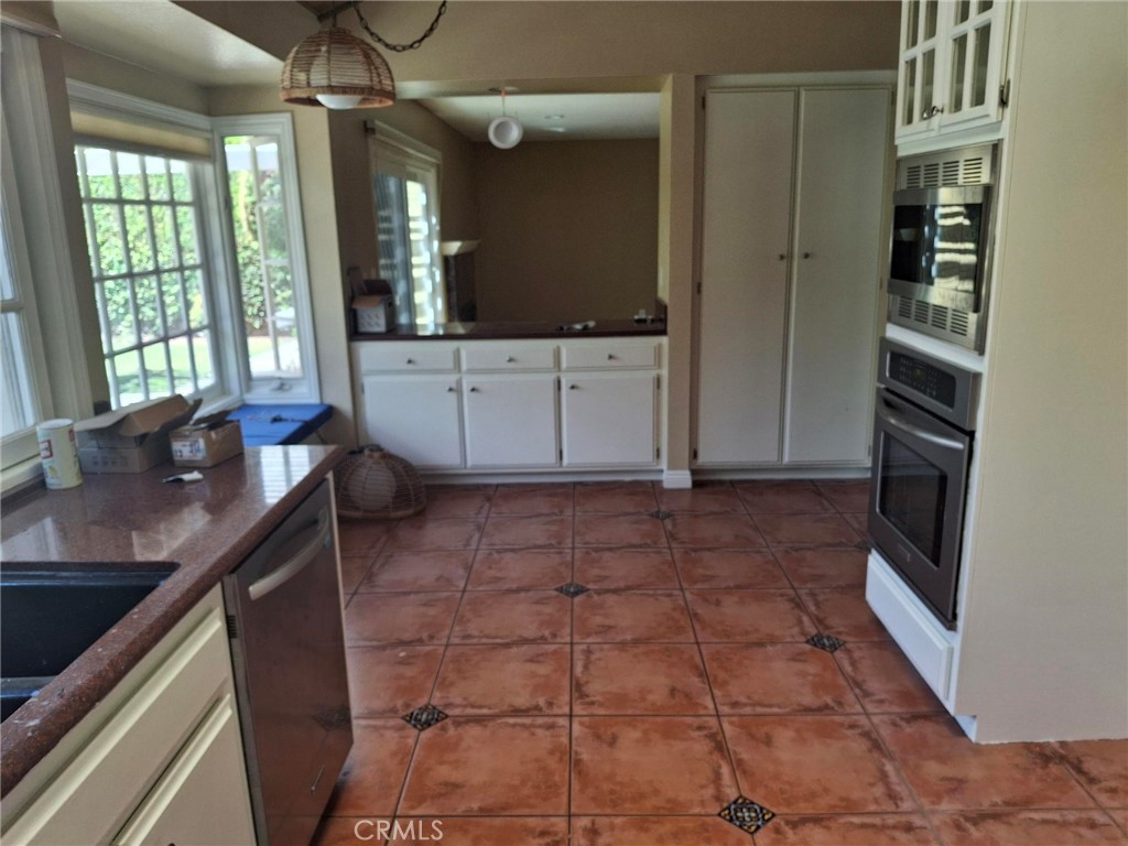 Residential Lease for rent at 12 Hidalgo, Irvine CA featuring 4 beds and 3 baths