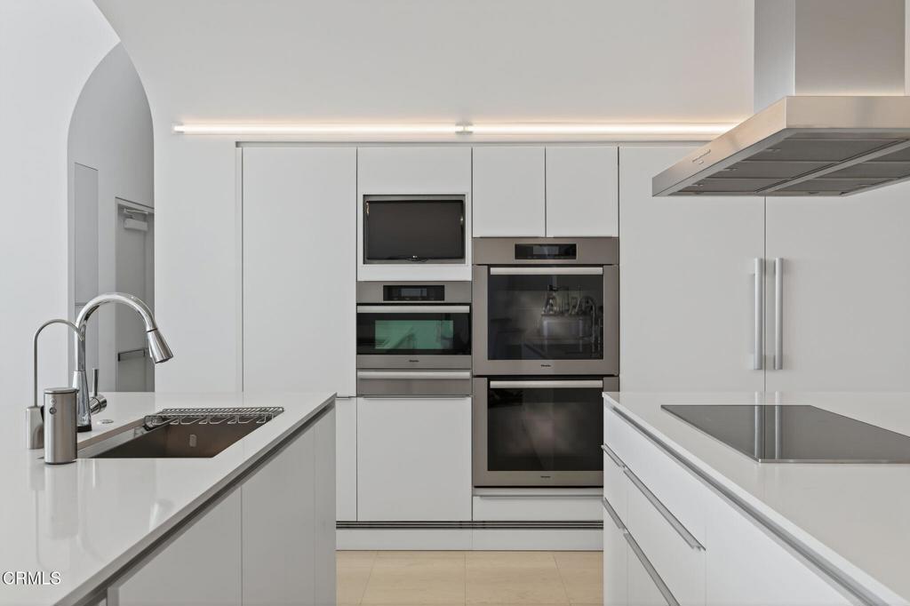 Residential for sale at 1211 Capri Way, Oxnard CA featuring 4 beds and 5 baths