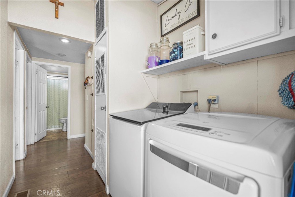 Manufactured In Park for sale at 350 E San Jacinto Avenue 108, Perris CA featuring 3 beds and 2 baths