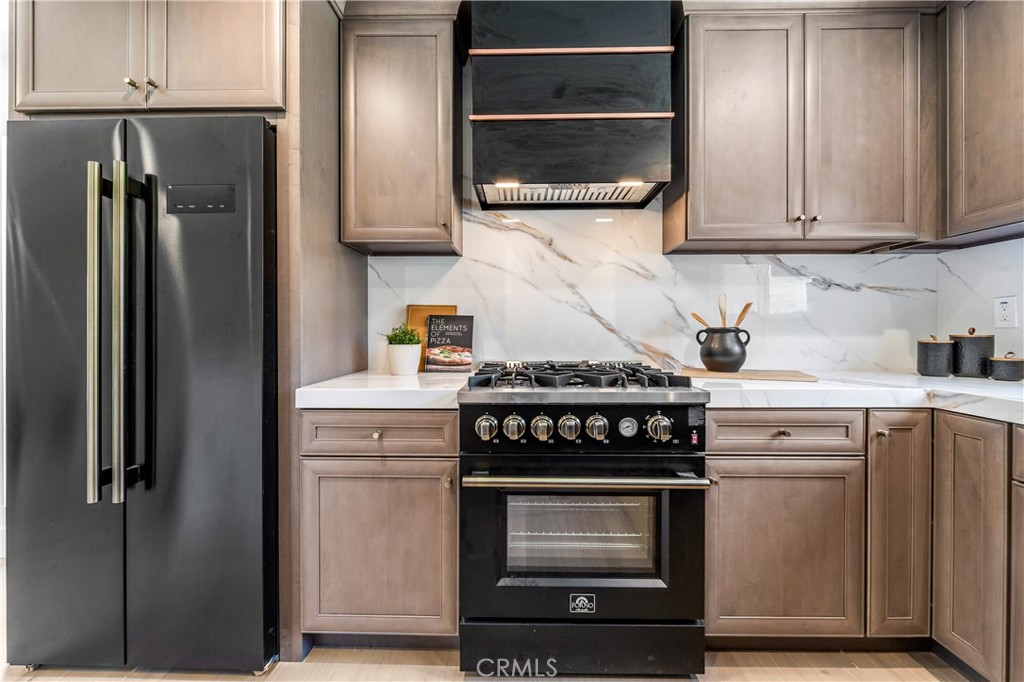 Residential for sale at 11 Rockrose Way, Irvine CA featuring 2 beds and 2 baths