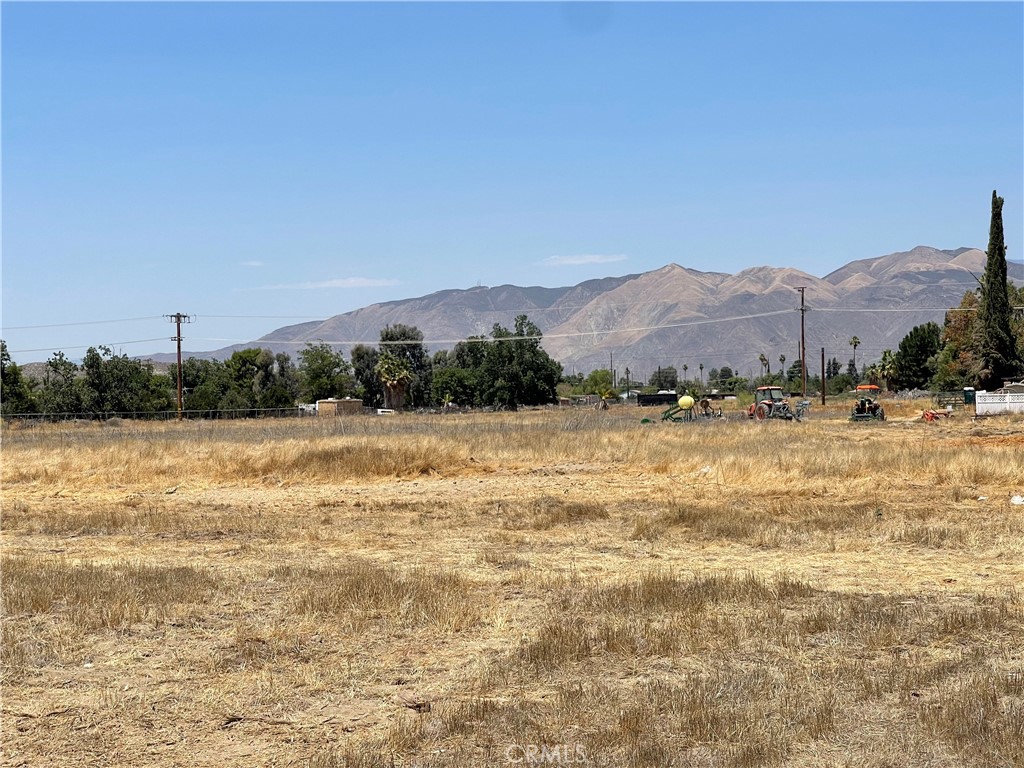 Residential for sale at 42370 Stetson Avenue, Hemet CA featuring 3 beds and 2 baths