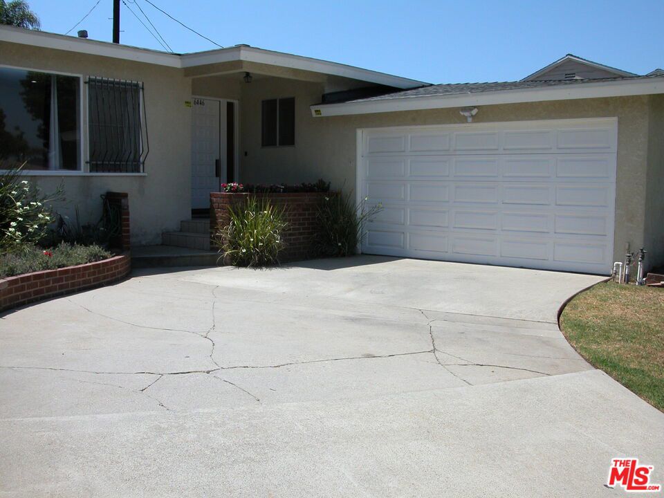 Residential Lease for rent at 6446 Riggs Place, Los Angeles, Los Angeles County CA featuring 3 beds and 2 baths