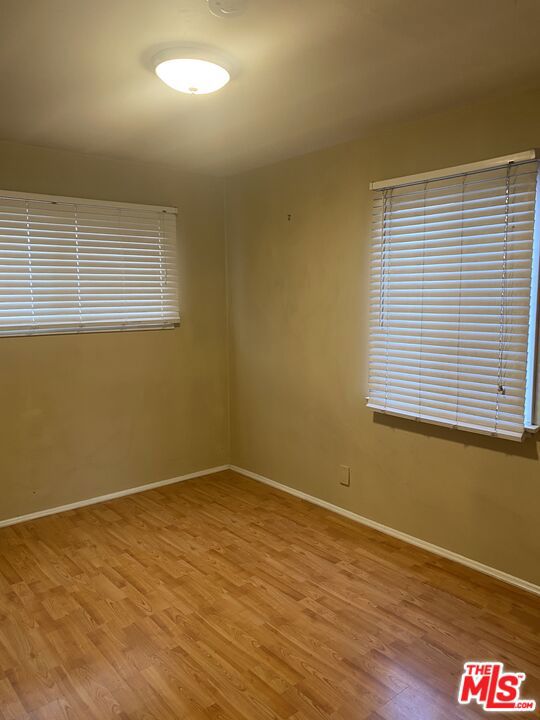 Residential Lease for rent at 11317 1/2 Iowa Avenue, Los Angeles, Los Angeles County CA featuring 1 bed and 1 bath