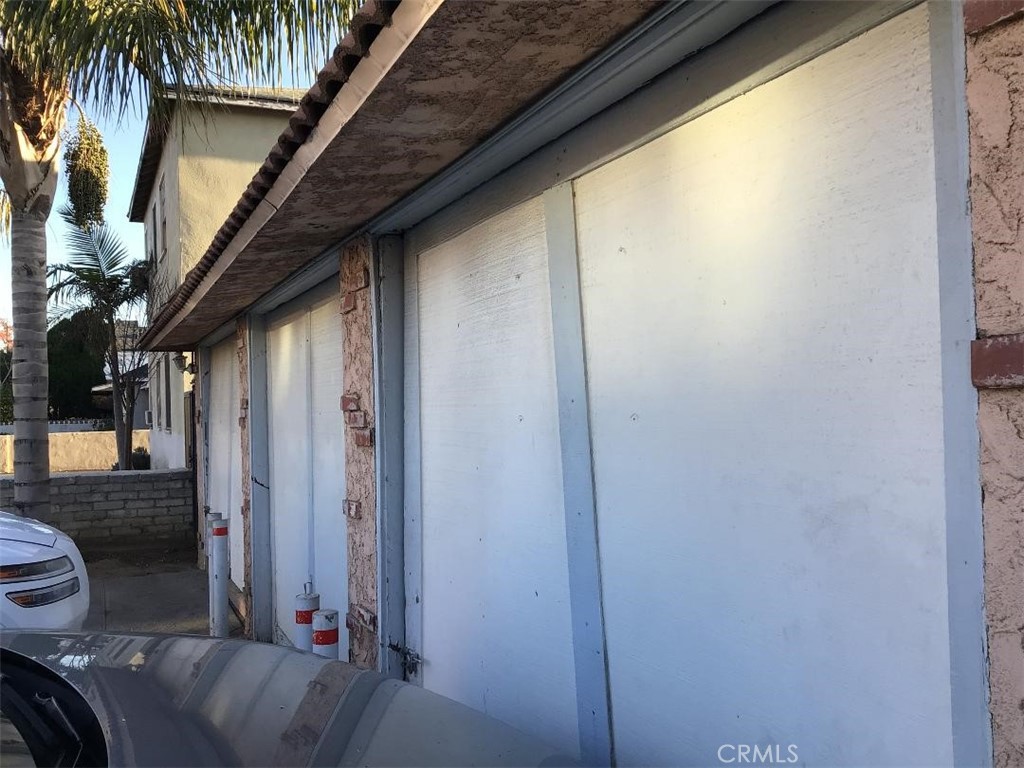 Residential Income for sale at 1000 Glenoaks Boulevard, San Fernando CA