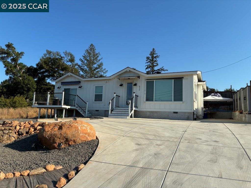 Residential Lease for rent at 630 Sunnyside Road, St Helena, Napa County CA featuring 2 beds and 2 baths